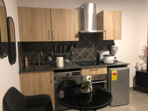Property Royale 1 Bedroom at Oasis Park Condominium
